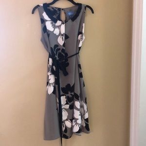 Cute Simple Vera Vera Wang Dress - 12